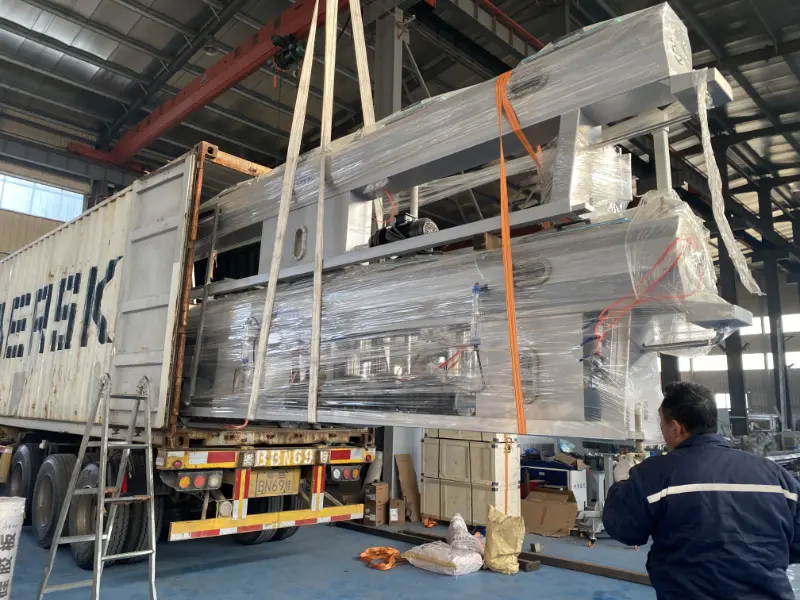 旧正月に先立って機械の出荷を促進します 旧正月に先立って機械の出荷を促進します